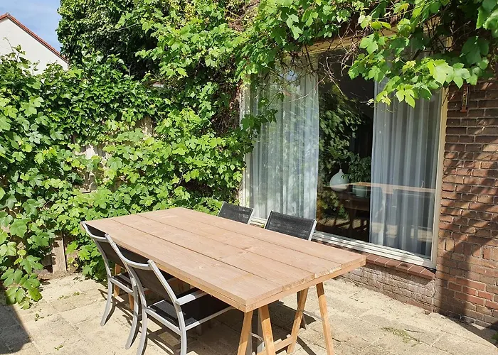 Single Family In Hillegersberg - Schiebroek * 鹿特丹